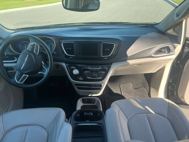 2021 Chrysler Voyager LXi