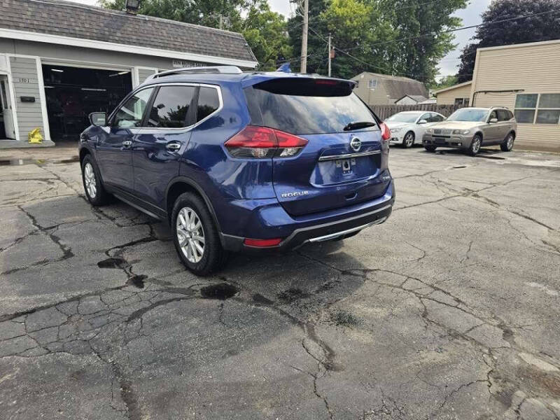 2020 Nissan Rogue SV
