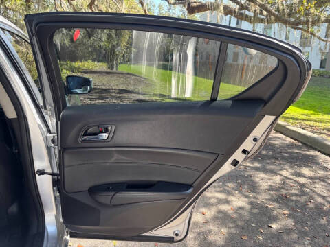 2013 Acura ILX 2.0L w/Tech