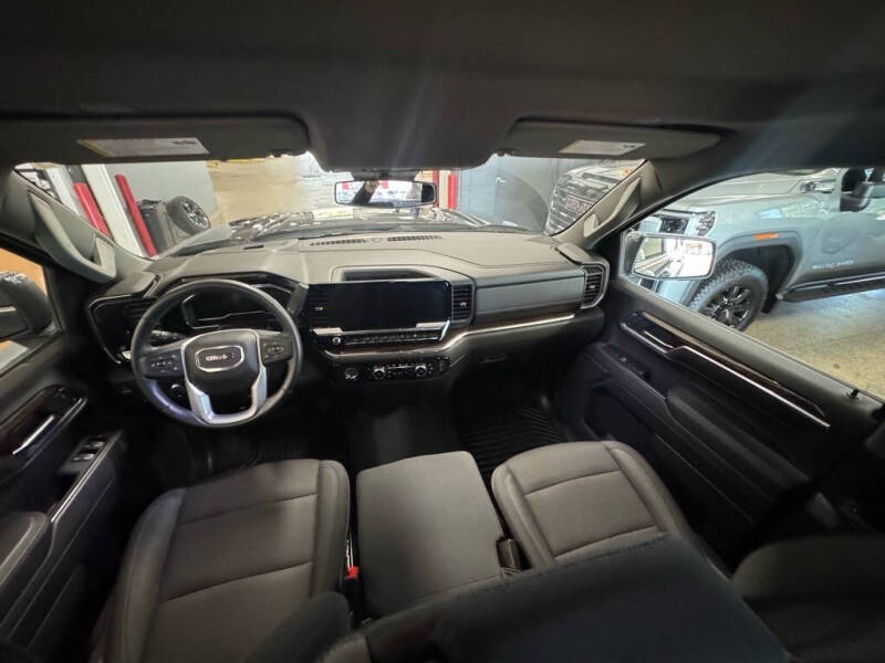 2023 GMC Sierra 1500