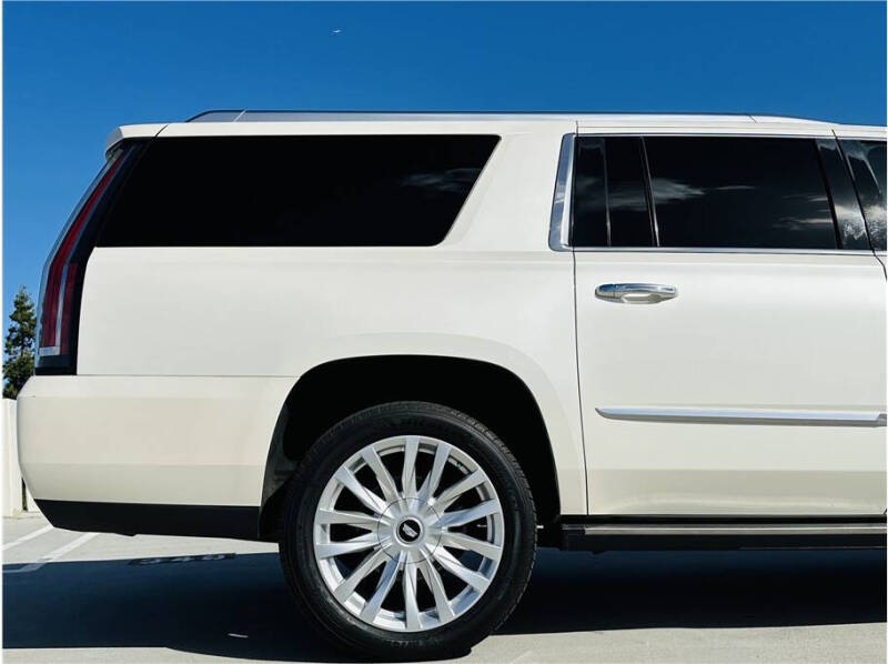 2015 Cadillac Escalade ESV Premium