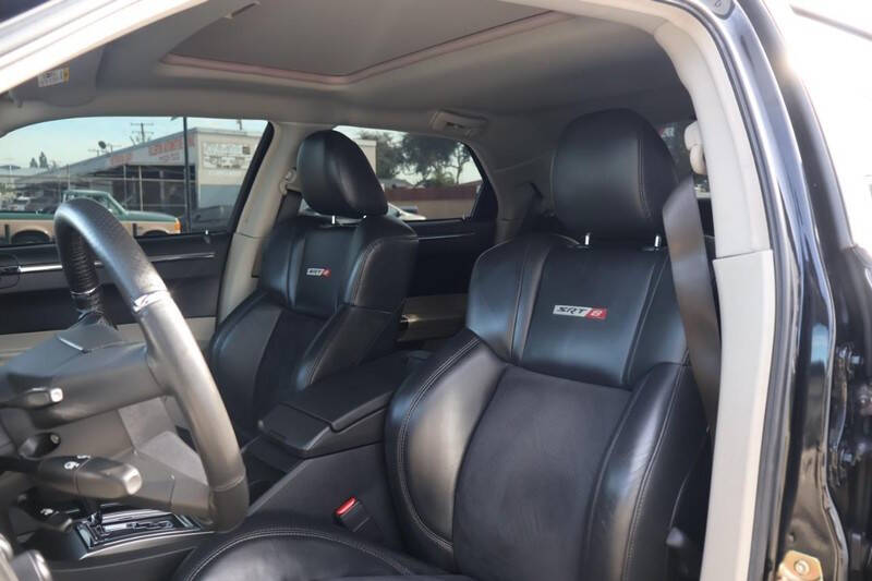 2006 Chrysler 300 SRT-8