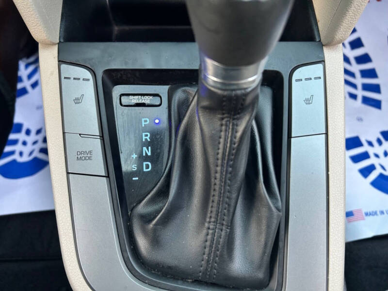 2019 Hyundai Elantra Value Edition