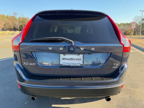 2013 Volvo XC60 T6 Platinum