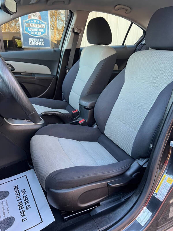 2014 Chevrolet Cruze LS Auto