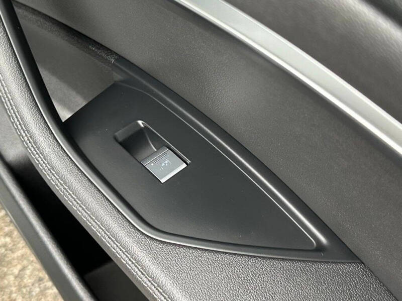 2024 Audi Q8 e-tron quattro Premium Plus