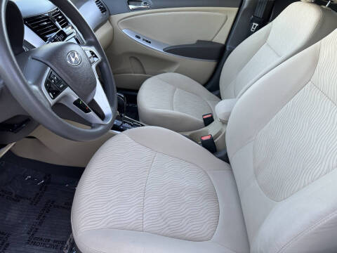 2014 Hyundai Accent GLS