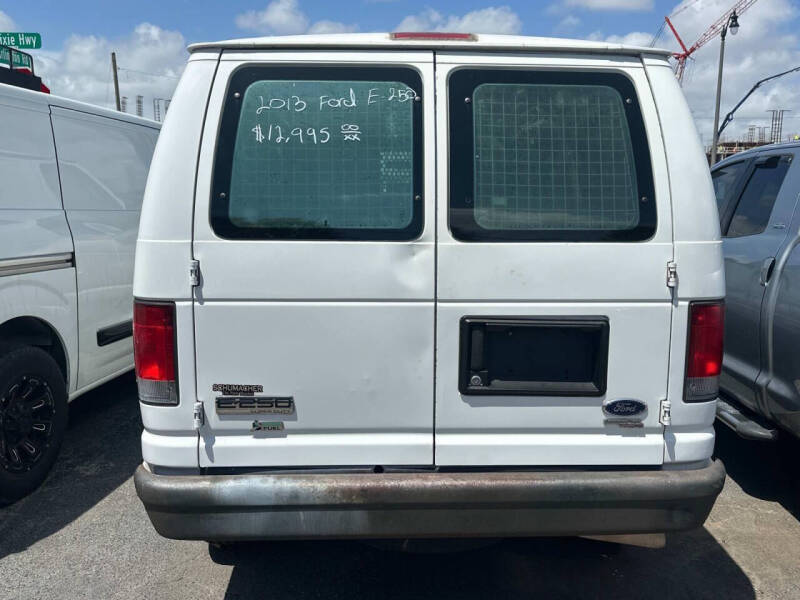 2013 Ford E-Series E-250