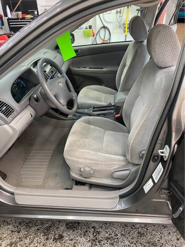 2002 Toyota Camry LE