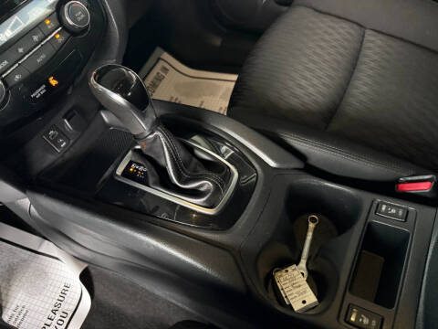 2017 Nissan Rogue SV