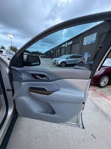 2017 GMC Acadia SLE-1