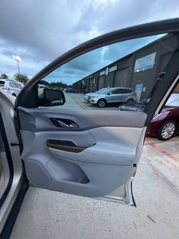 2017 GMC Acadia SLE-1