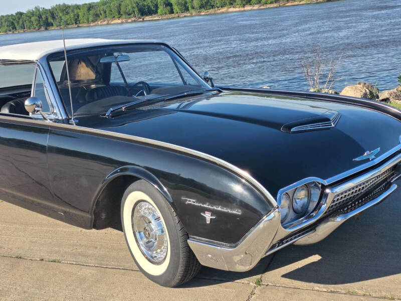 1962 Ford Thunderbird