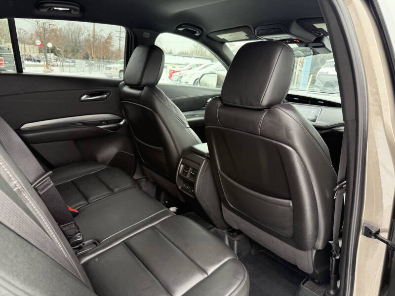 2020 Cadillac XT4 Premium Luxury