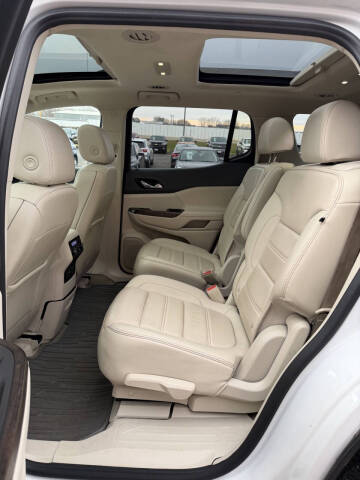 2021 GMC Acadia Denali