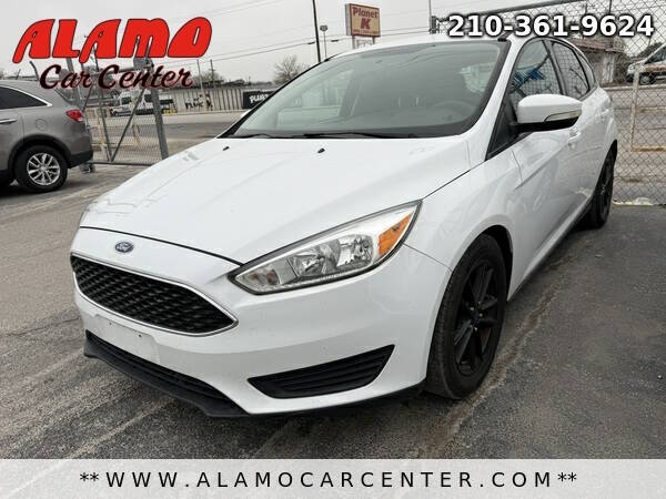 2018 Ford Focus SE's photo