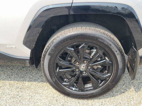 2023 Toyota RAV4 Hybrid SE