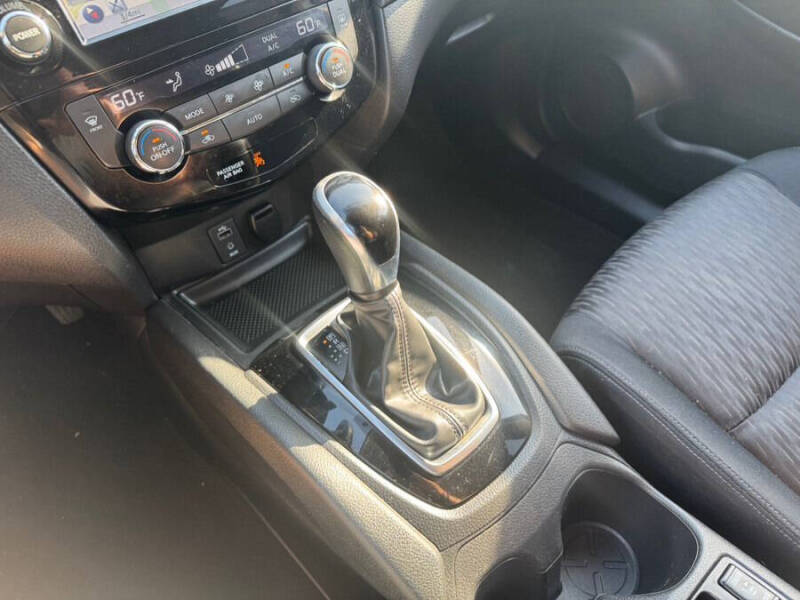 2017 Nissan Rogue