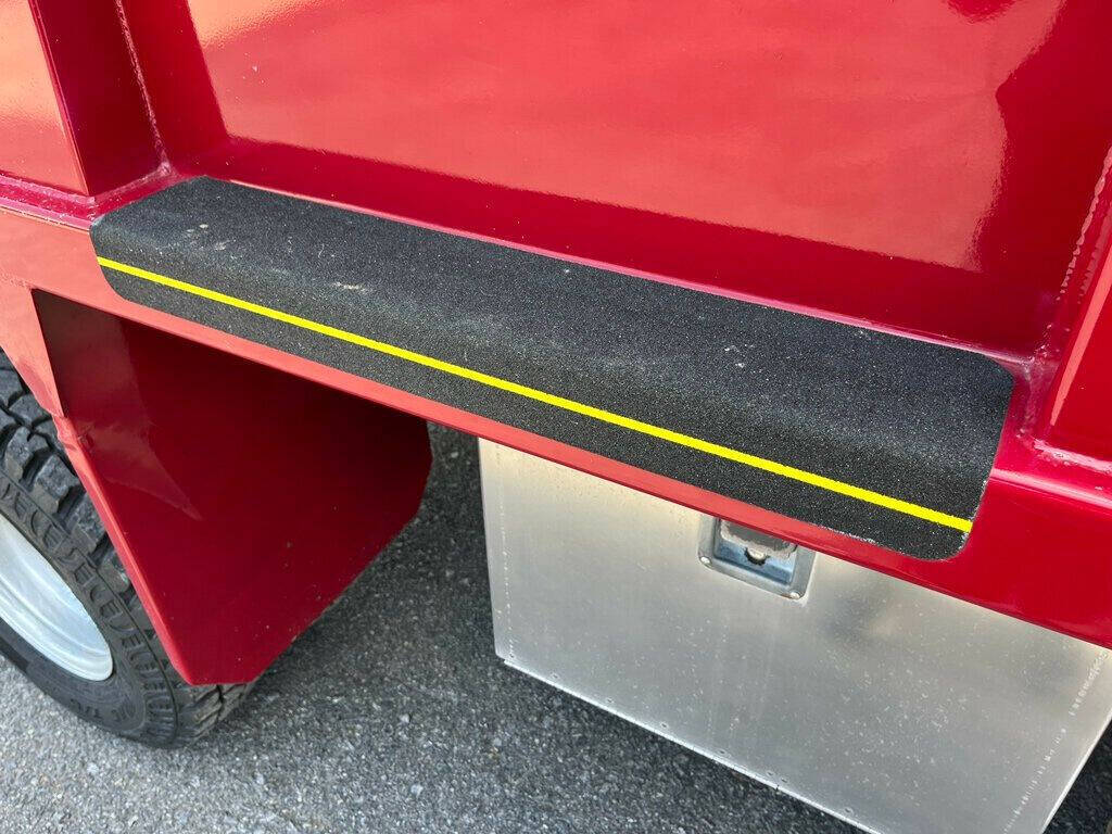 1988 Ford F-Super Duty 24