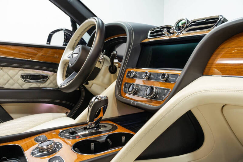 2021 Bentley Bentayga V8