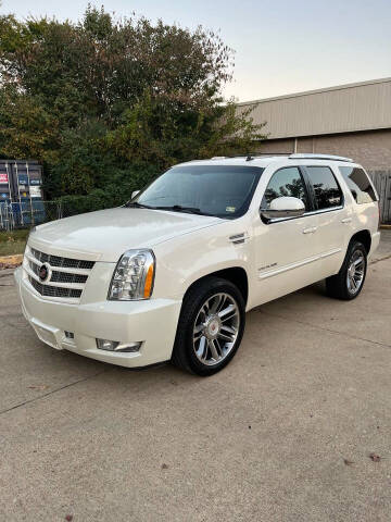 2013 Cadillac Escalade for sale at Executive Motors in Hopewell VA