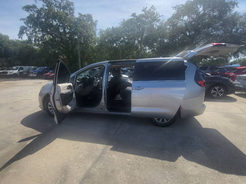 2017 Chrysler Pacifica Touring