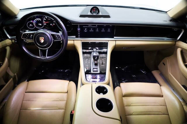 2019 Porsche Panamera