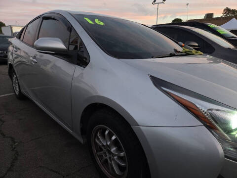 2016 Toyota Prius Two