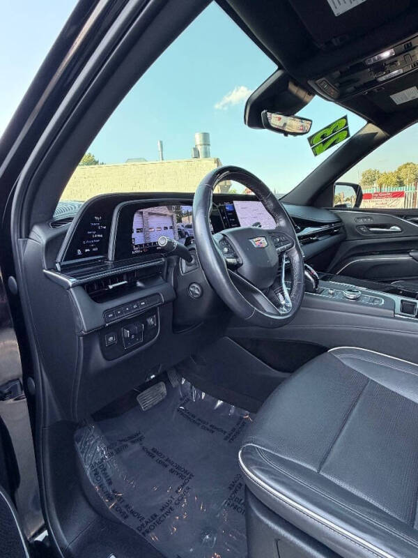 2023 Cadillac Escalade Sport