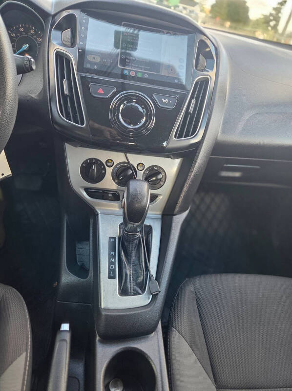 2012 Ford Focus SE