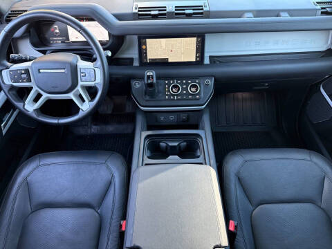 2024 Land Rover Defender 110 P300 S