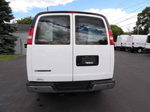 2020 Chevrolet Express 3500