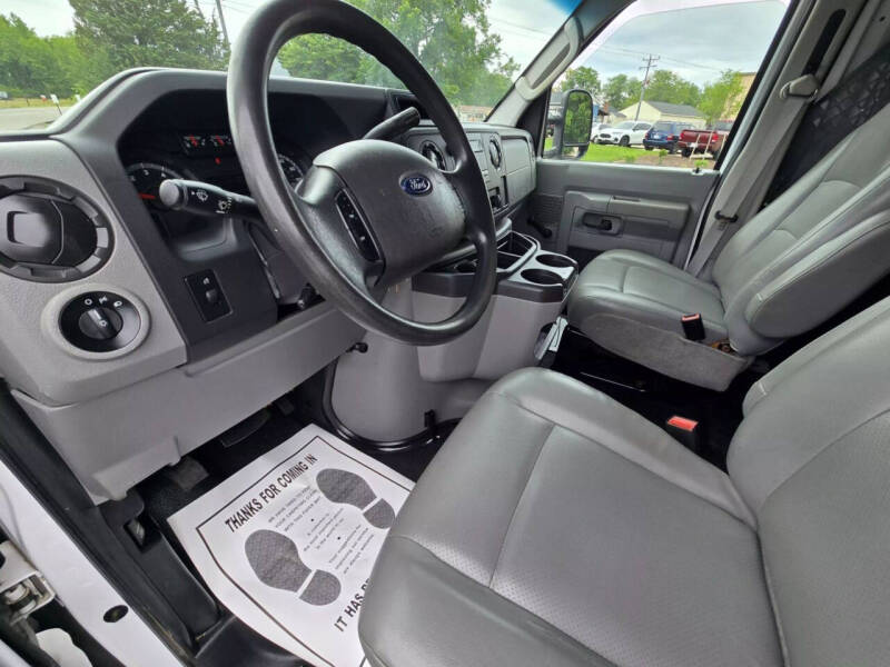 2014 Ford E-Series E-350 SD