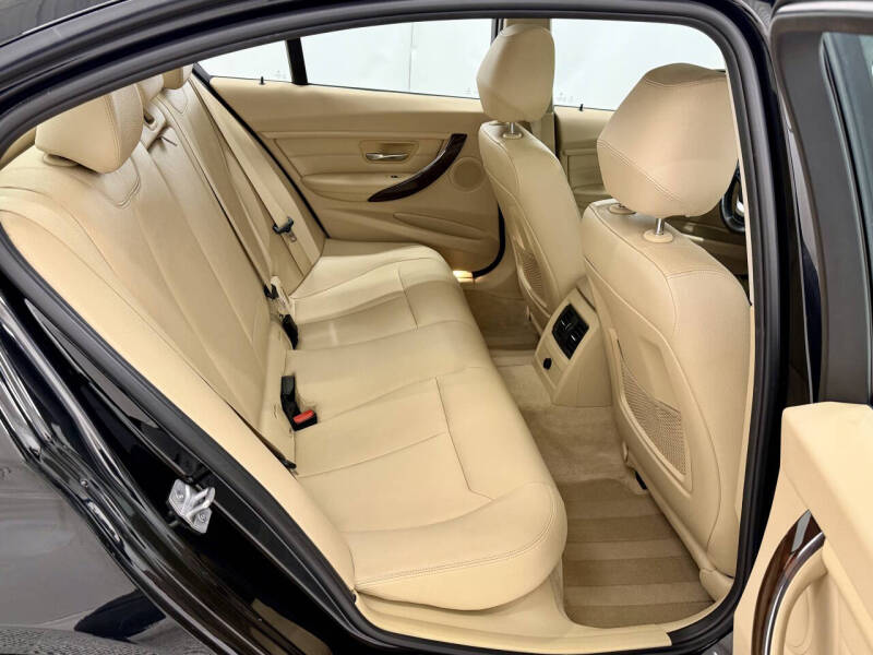 2015 BMW 3 Series 328i