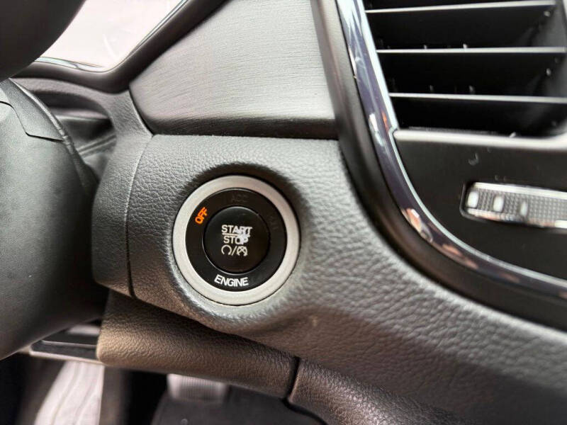 2016 Chrysler 200 S