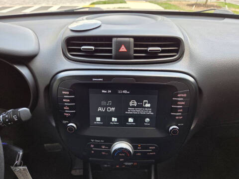 2019 Kia Soul +