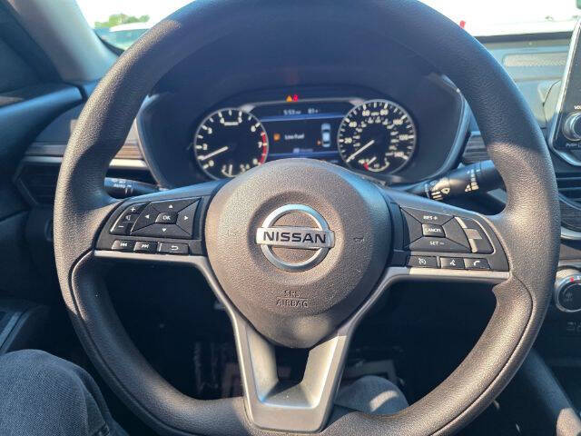2022 Nissan Altima 2.5 SV