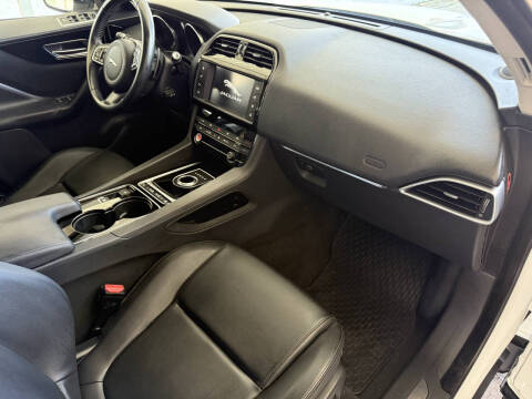 2017 Jaguar F-PACE 35t Premium