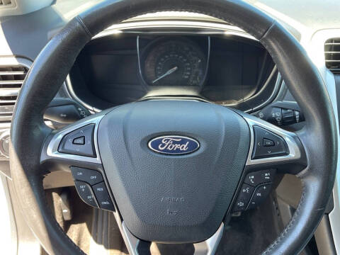 2015 Ford Fusion SE