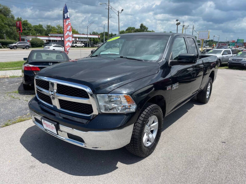 2017 RAM 1500 SLT