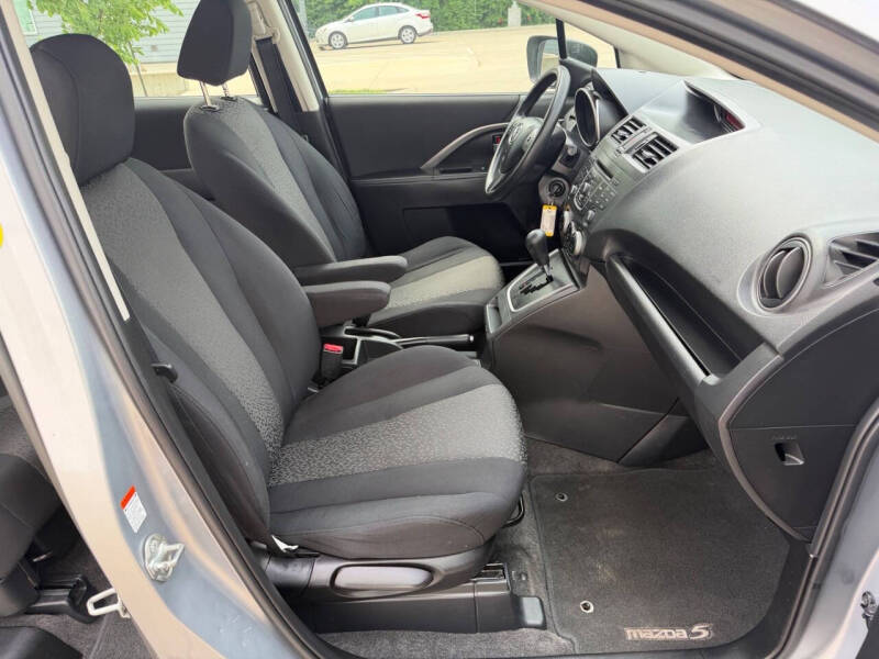 2012 Mazda MAZDA5 Sport