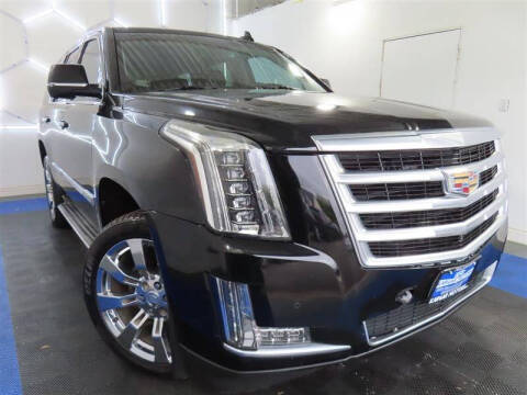 2016 Cadillac Escalade Luxury Collection