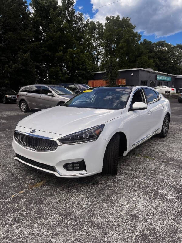 2017 Kia Cadenza Technology