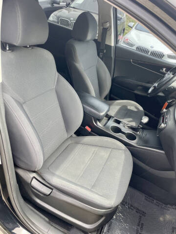 2019 Kia Sorento S V6