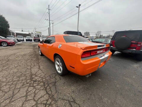 2012 Dodge Challenger SXT Plus
