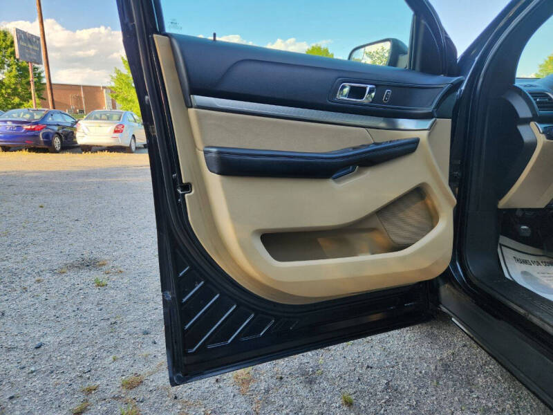 2016 Ford Explorer