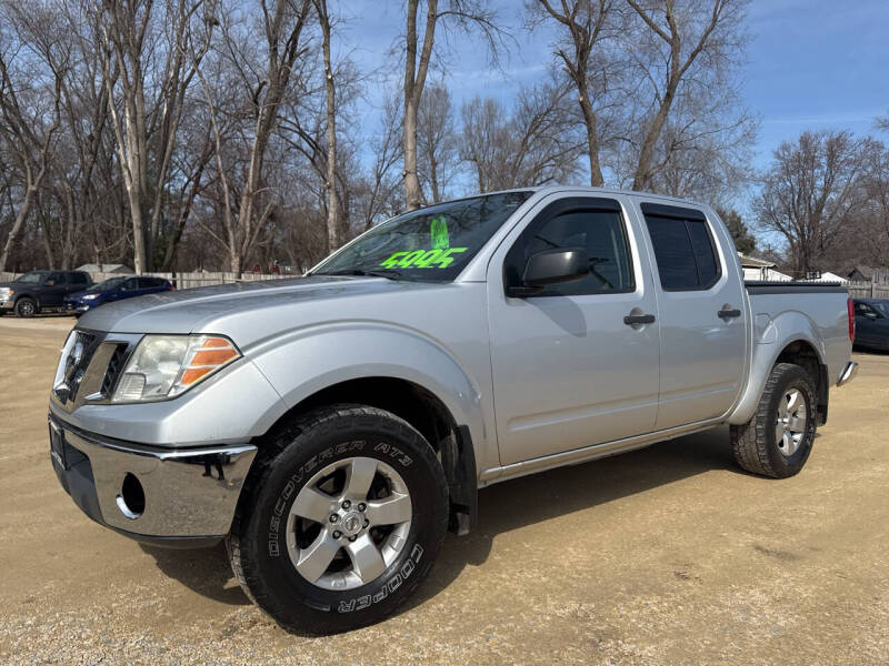 2011 Nissan Frontier for sale at Northwoods Auto & Truck Sales in Machesney Park IL