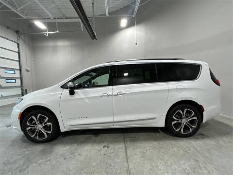2026 Chrysler Pacifica Pinnacle
