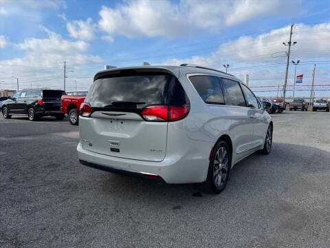 2020 Chrysler Pacifica Limited 35th Anniversary