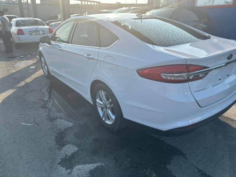 2018 Ford Fusion SE